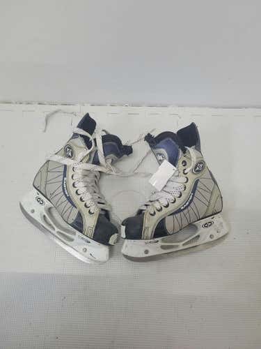 Used Easton Ultra Lite Junior 02 Ice Hockey Skates