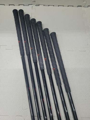 Used Dimension Set-no 8i- 4i-sw Regular Flex Graphite Shaft Iron Sets