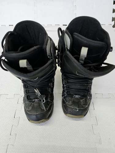 Used Dc Shoes Sb Boots Junior 05 Boys' Snowboard Boots