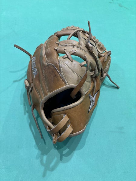 Brown Used All Star FGWAS-1175I Right Hand Throw Infield Softball Glove 11.75"