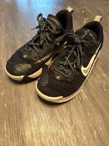 Nike Giannis Immortality Shoes