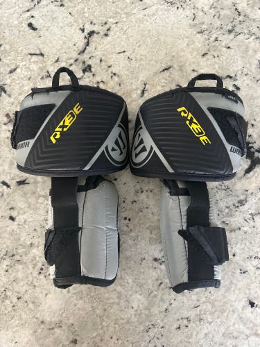Warrior goalie rx3e knee pads