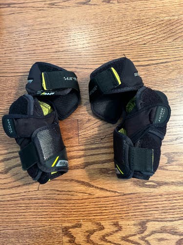 Used Junior Medium Bauer supreme 3s Elbow Pads