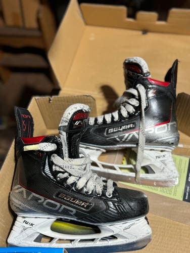Bauer Hockey skates
