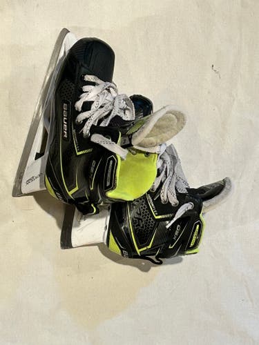 Used Junior Bauer GSX Hockey Goalie Skates Regular Width Size 3