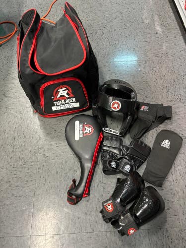 Used Tiger Rock Sparring Gloves & Pads