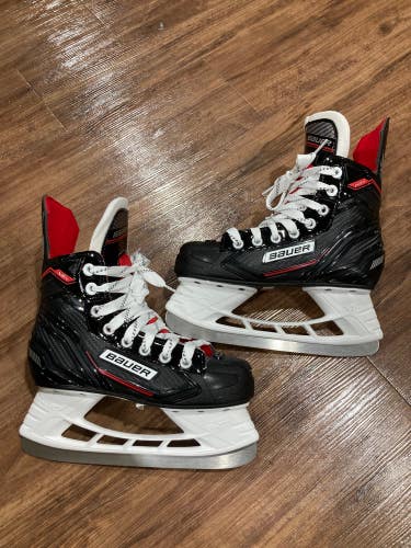 New Junior Bauer NSX Hockey Skates Regular Width Size 2