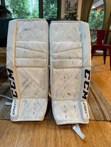 Used  CCM Eflex 5 Goalie Leg Pads