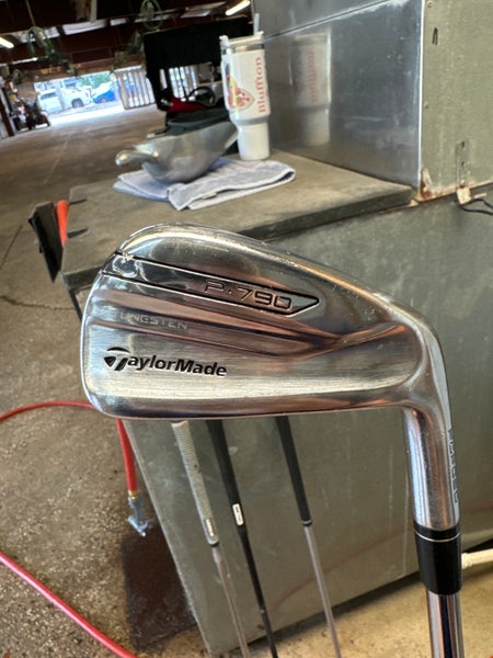 Golf Clubs (Irons)