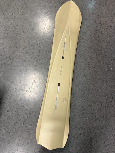 Used Family Tree 3D Double Dog Camber  Burton Snowboard