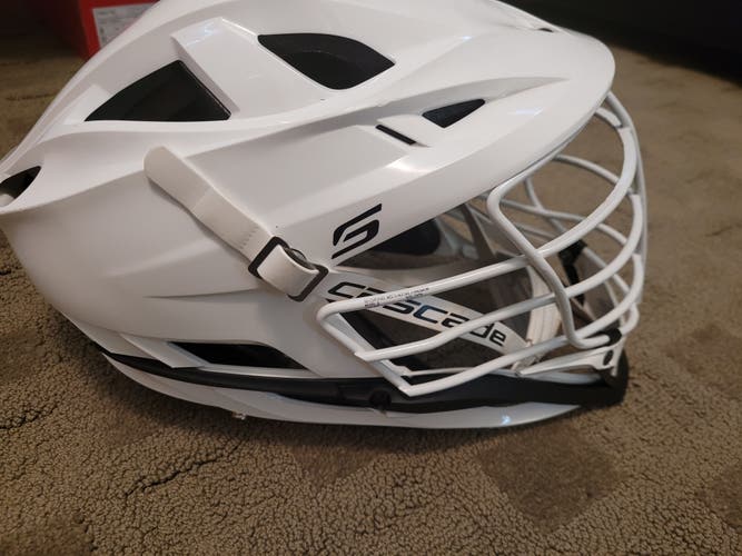 Lacrosse Cascade S Helmet white with white cage