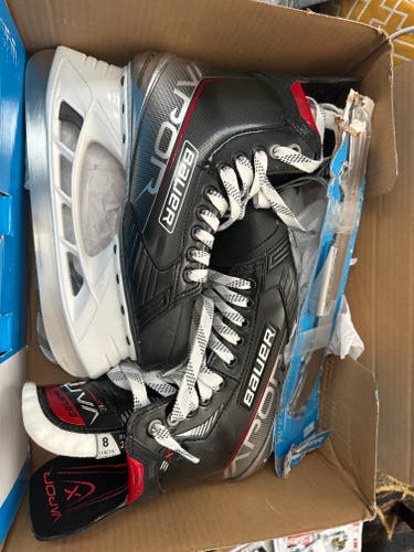 New Senior Bauer Vapor 3X Hockey Skates 8