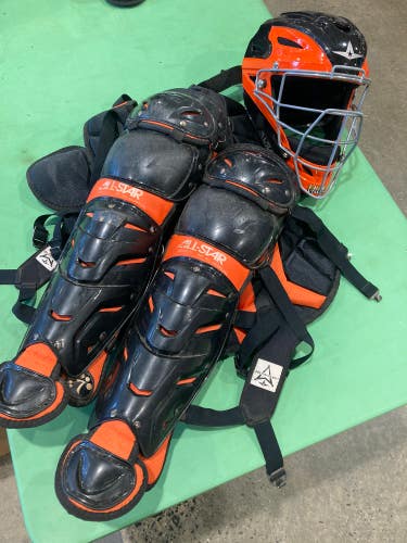 Used Intermediate All Star System 7 Catcher's Set