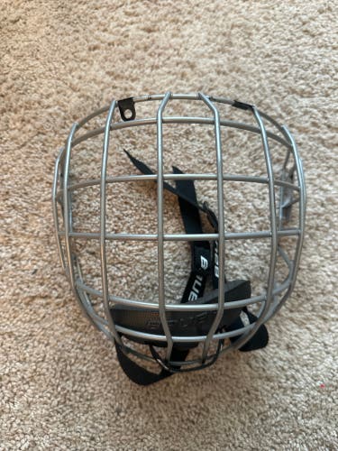 New Medium Bauer True Vision Cage