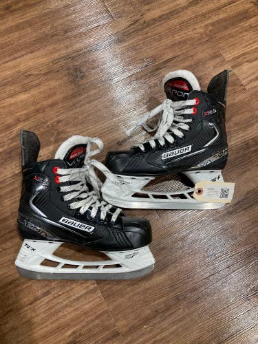 Used Junior Bauer Vapor X3.5 Hockey Skates Regular Width Size 2.5