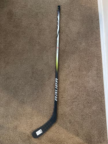 Bauer Vapor Hyperlite 2 RH Junior 30 Flex P92