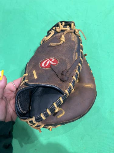 Brown Used Rawlings Player Preferred Right Hand Throw Catcher's Baseball Glove 33"