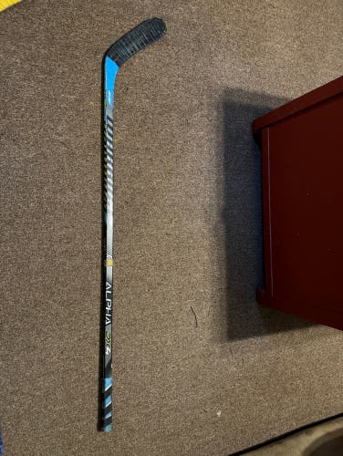 Used Junior Warrior Right Handed W88 Alpha DX4 Hockey Stick