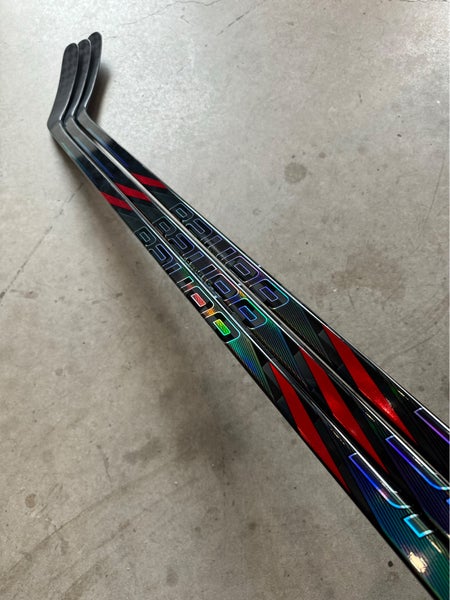 3 PACK NCAA New Senior Bauer Right Handed 77 Flex P88M Pro Stock Nexus Tracer Hockey Stick