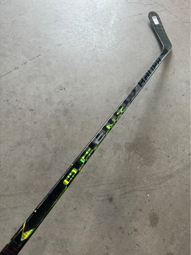 NCAA New Senior Bauer Left Hand 87 Flex P92M Pro Stock Ag5nt Hockey Stick