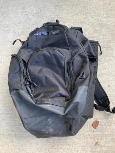 Black Used DeMarini Bags & Batpacks Bat Pack