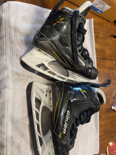 Used Senior Bauer Supreme M5 Pro Hockey Skates Regular Width 7 fit 3