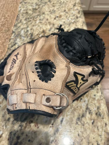 Used  Catcher's 32.5" Prospect Baseball Glove