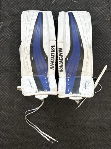 Used 28" 28+2” Vaughn Ventus SLR Jr Goalie Leg Pads