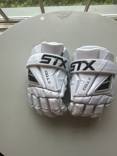 Used  STX Small Cell IV Lacrosse Gloves