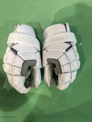 White Used Goalie Warrior Nemesis Lacrosse Gloves Small