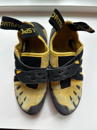 Yellow Used Youth Unisex La Sportiva Shoes