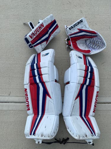 Vaughn Velocity V9 Goalie Leg Pads with Glove and Blocker