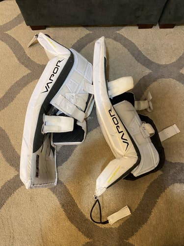 Used 31" Bauer Vapor X5 Pro Goalie Leg Pads