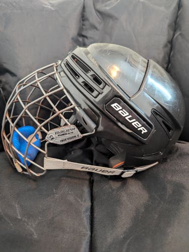 Bauer RE-AKT 75 Helmet Small with Cage