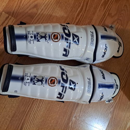 Used Senior Jofa 7500 15" Shin Pads