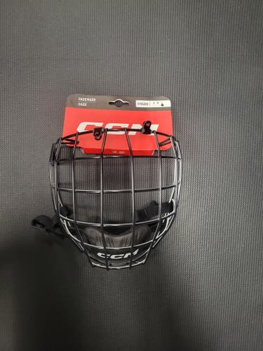 New CCM FM580 Large Oreo Cage Black/White