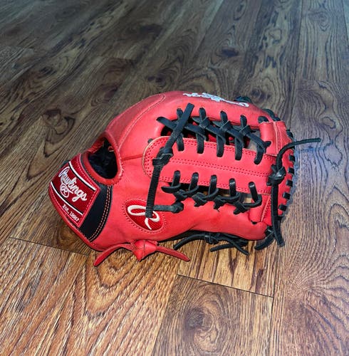 Rawlings Gold Glove Elite Baseball Glove RHT Red/Black 11.5 Inch