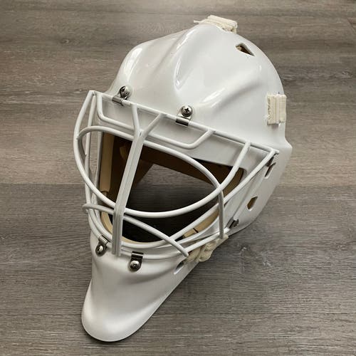 Pro Stock Victory V10 Goalie Helmet Sz M/L