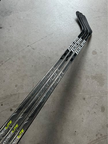 3 PACK NCAA New Senior Bauer Left Hand 82 Flex P92 Pro Stock Vapor Hyperlite Hockey Stick