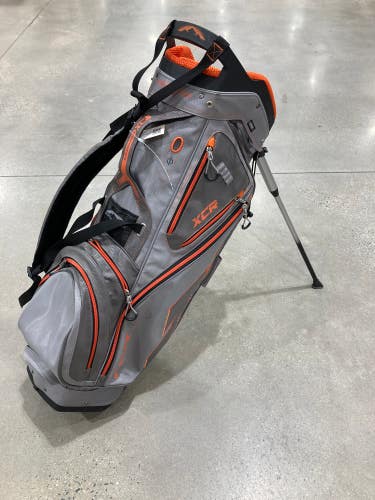 Used Sun Mountain XCR Stand Bag