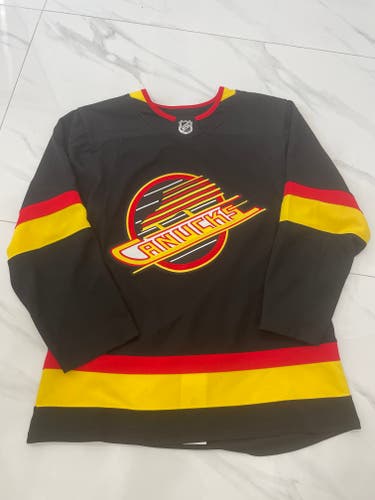 Adidas Vancouver Canucks Blank Skate Jersey Size 46