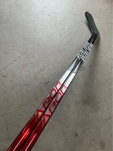 2 PACK NHL Simon Benoit New Senior Bauer Left Hand 95 Flex P92 Pro Stock Vapor Hyperlite Stick