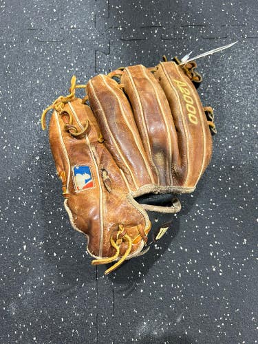 Used Wilson A2000 1788 PRO STOCK Right Hand Throw Baseball Glove 11.25"