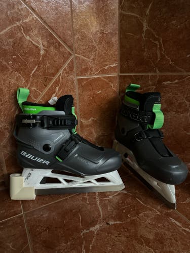 Bauer Konekt Goalie skates size 4 4.5 Intermediate