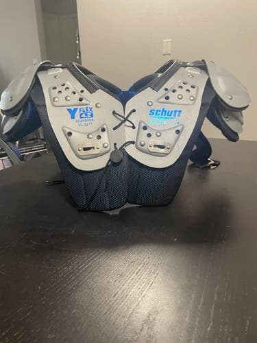 Used Medium Youth Schutt Y Flex 4.2 Shoulder Pads