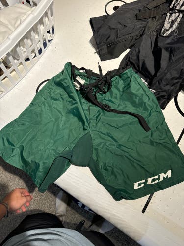 Green Used Medium CCM  Pant Shell