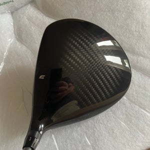New- Tour Edge Exotics EXS 220 Driver