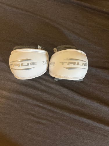 Used Adult True ZeroLyte Arm Pads