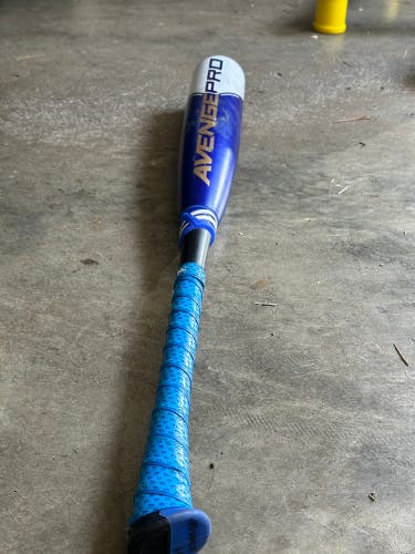 Used  AXE USSSA Certified (-10) 20 oz 30" Avenge Pro Bat