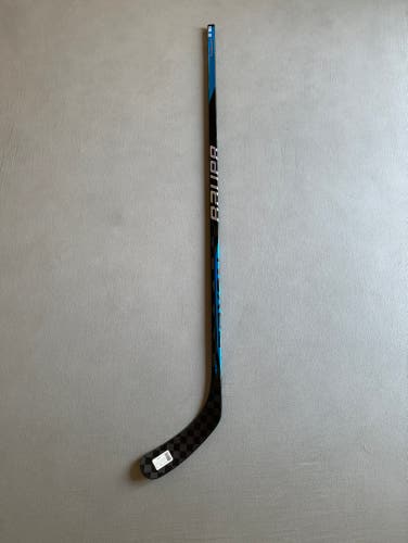 New Senior Bauer Nexus Sync Right Hand Hockey Stick 87 Flex P92